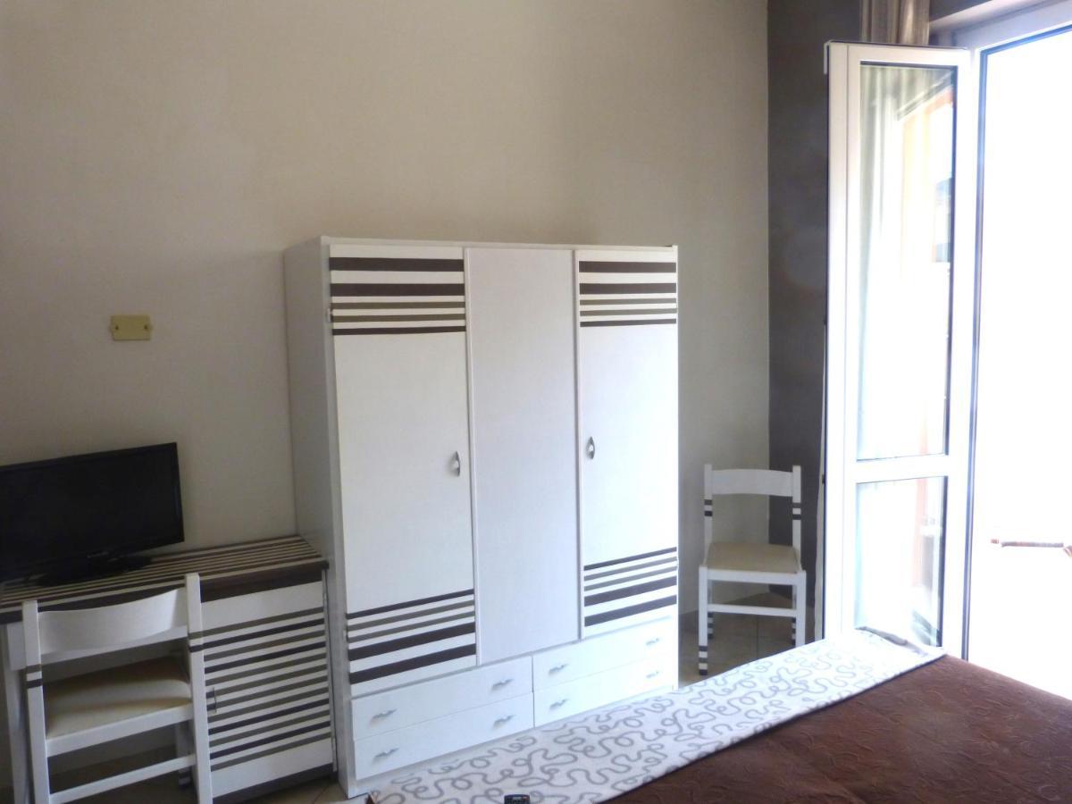 Hotel D'Annunzio Cattolica Ngoại thất bức ảnh